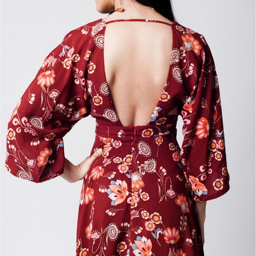 Q2 Maroon Floral Print Dress w/ Bat Sleeves - Picture 4 of 6